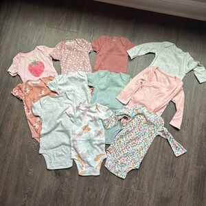 Baby Girl 6-9 Month Bundle 11 pieces Carter Cloud Island NWOT